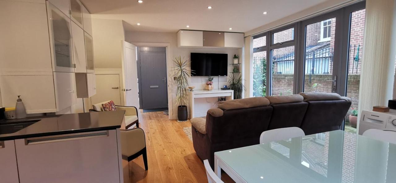 Apartment Modern Centre House With Free Parking *