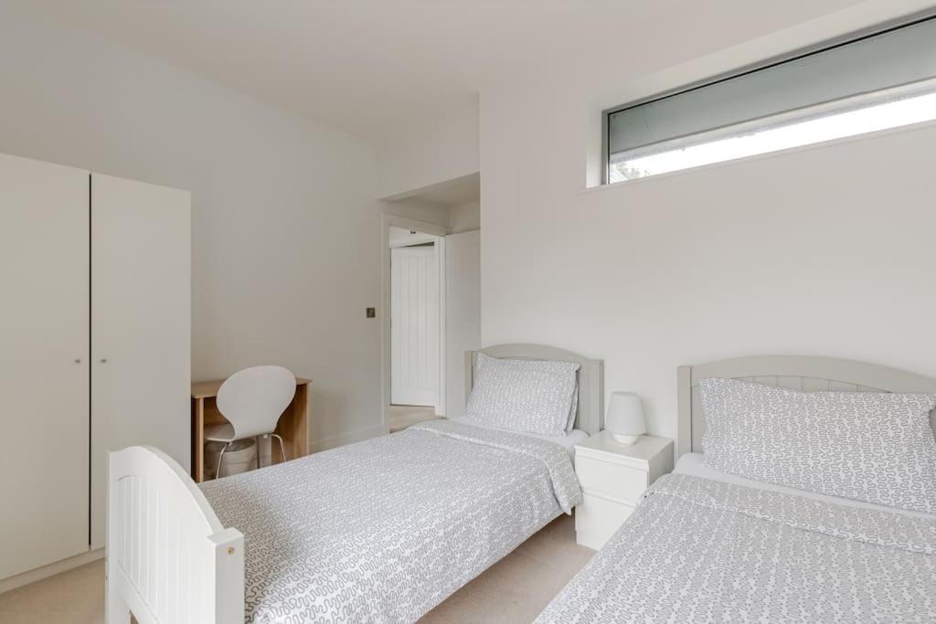 Modern Centre House With Free Parking Canterbury
